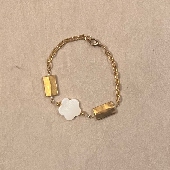 Jewellery & Hair Accessories Bundle 8 Pieces - Picture 5 of 5